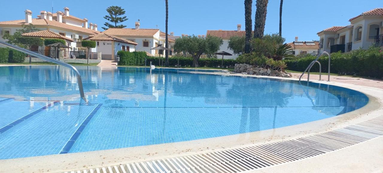 Apartamento Primera Linea De Playa Las Marinas Вера Екстериор снимка